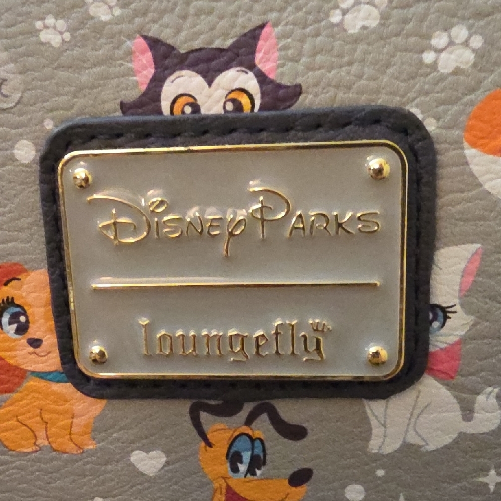 Disney Parks Exclusive Disney Pets Loungefly. New With Tags - Picture 5 of 10